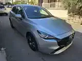 Mazda 2 2025 photo 4