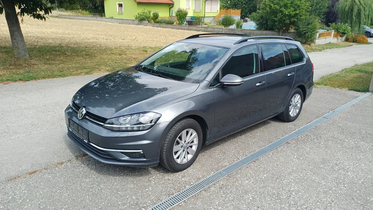 Volkswagen Golf 2018 photo 2