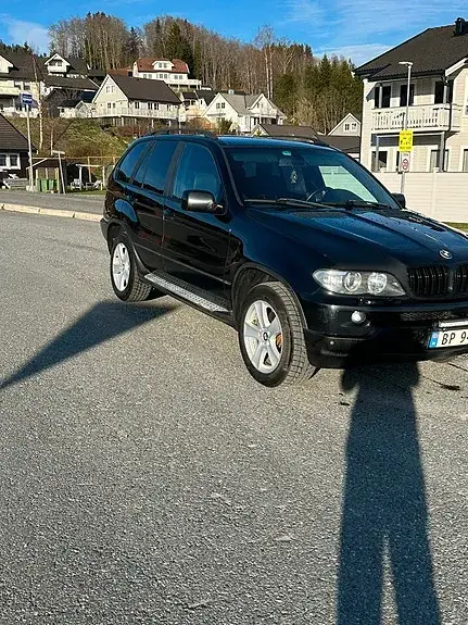 BMW X5 2004 photo 2