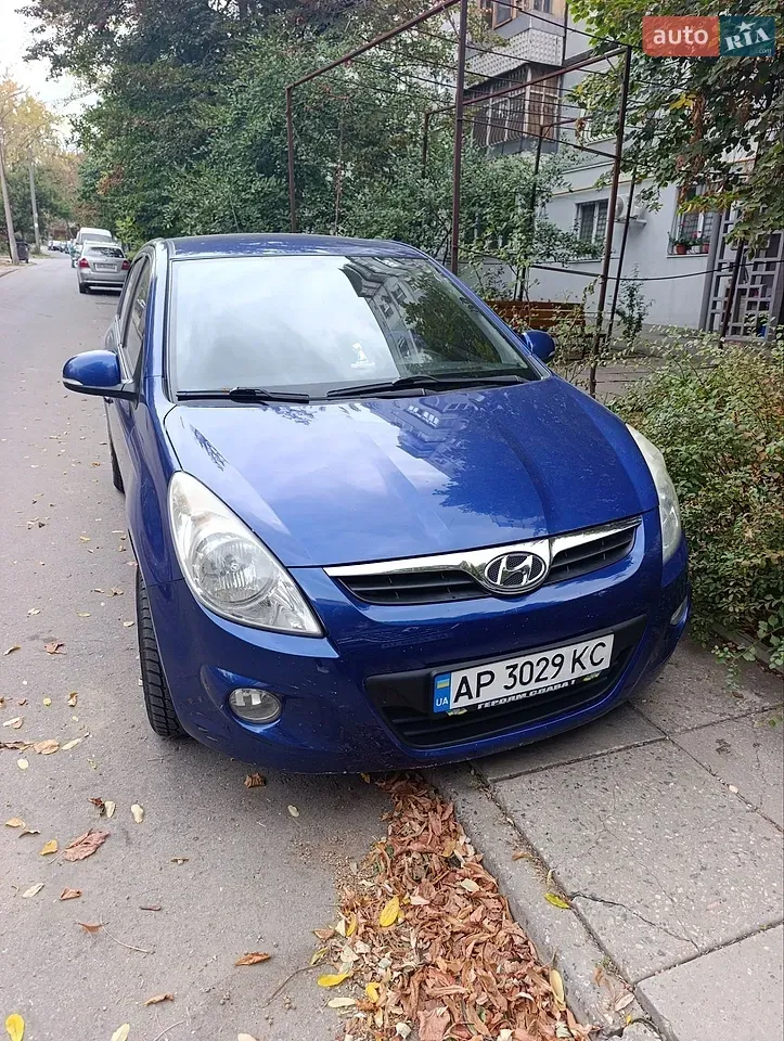Hyundai I20 2010 photo 2