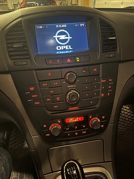 Opel Insignia 2010 photo 2