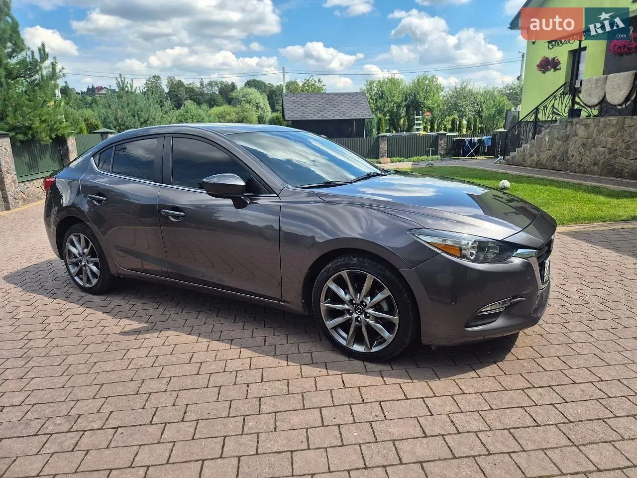 Mazda 3 2017 photo 3