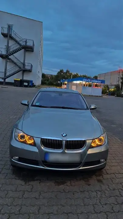 BMW 325I