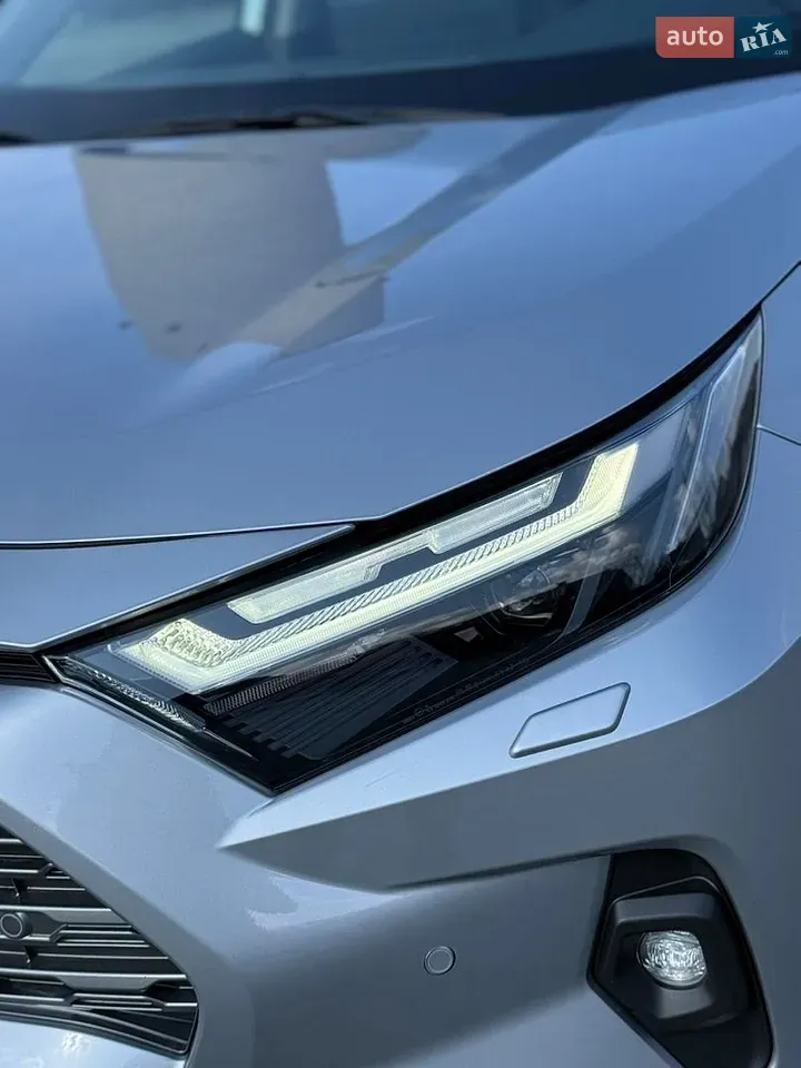 Toyota Rav4 2024 photo 3
