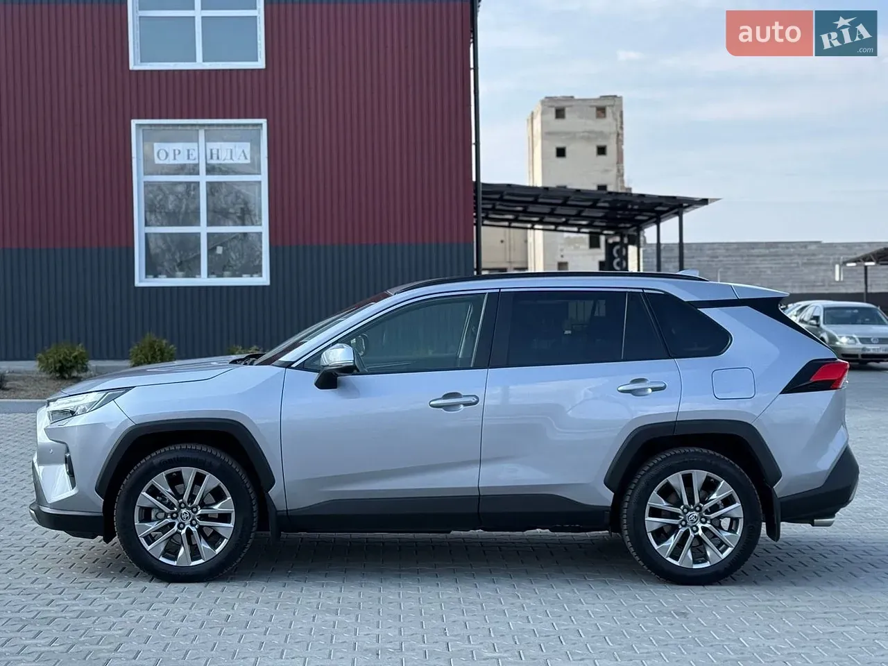 Toyota Rav4 2024 photo 2