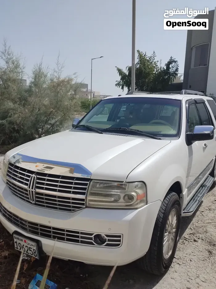 Lincoln Navigator
