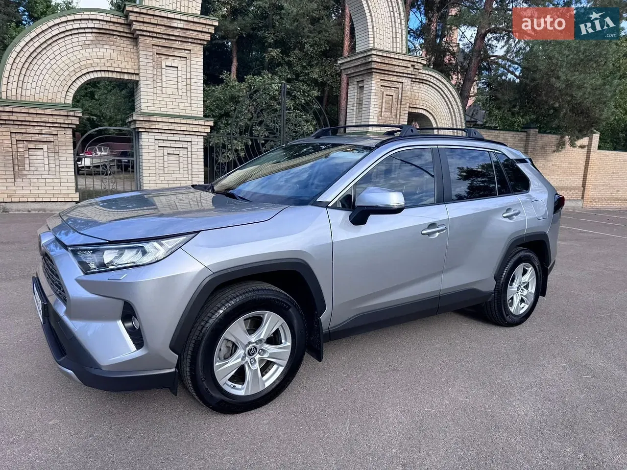 Toyota Rav4 2020 photo 3