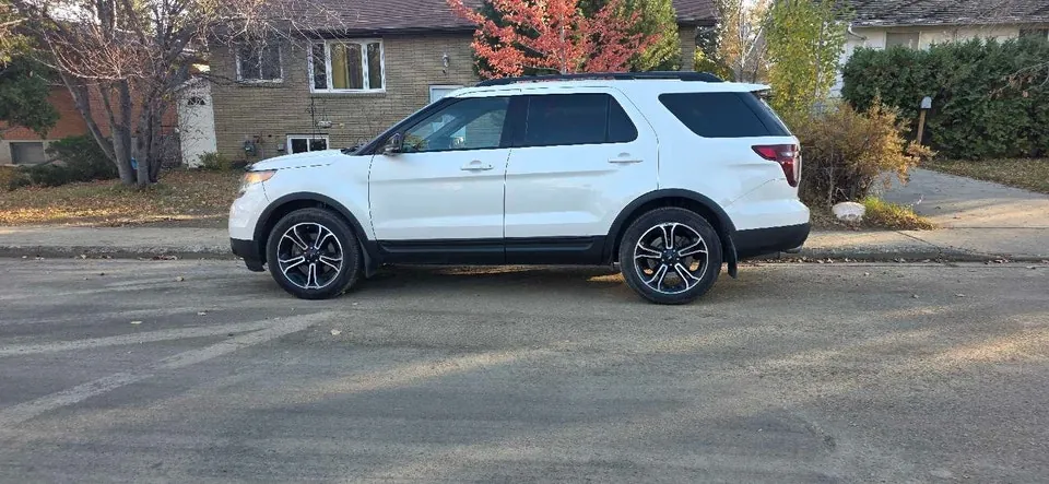 Ford Explorer Sport 2015 photo 5