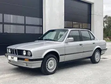 BMW Série 3 1990 photo 2