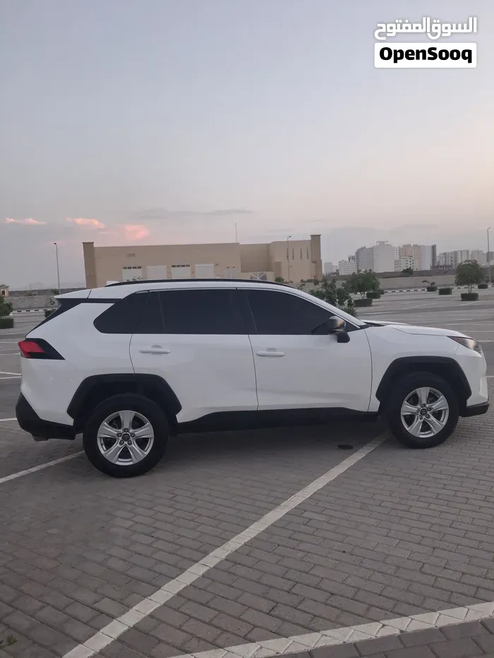 Toyota Rav 4 2020 photo 4