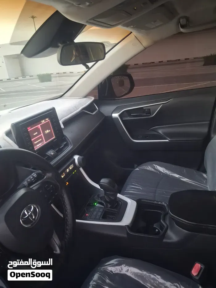 Toyota Rav 4 2020 photo 2