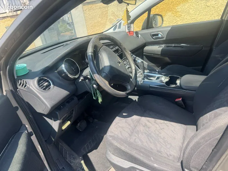 Peugeot 3008 2013 photo 2