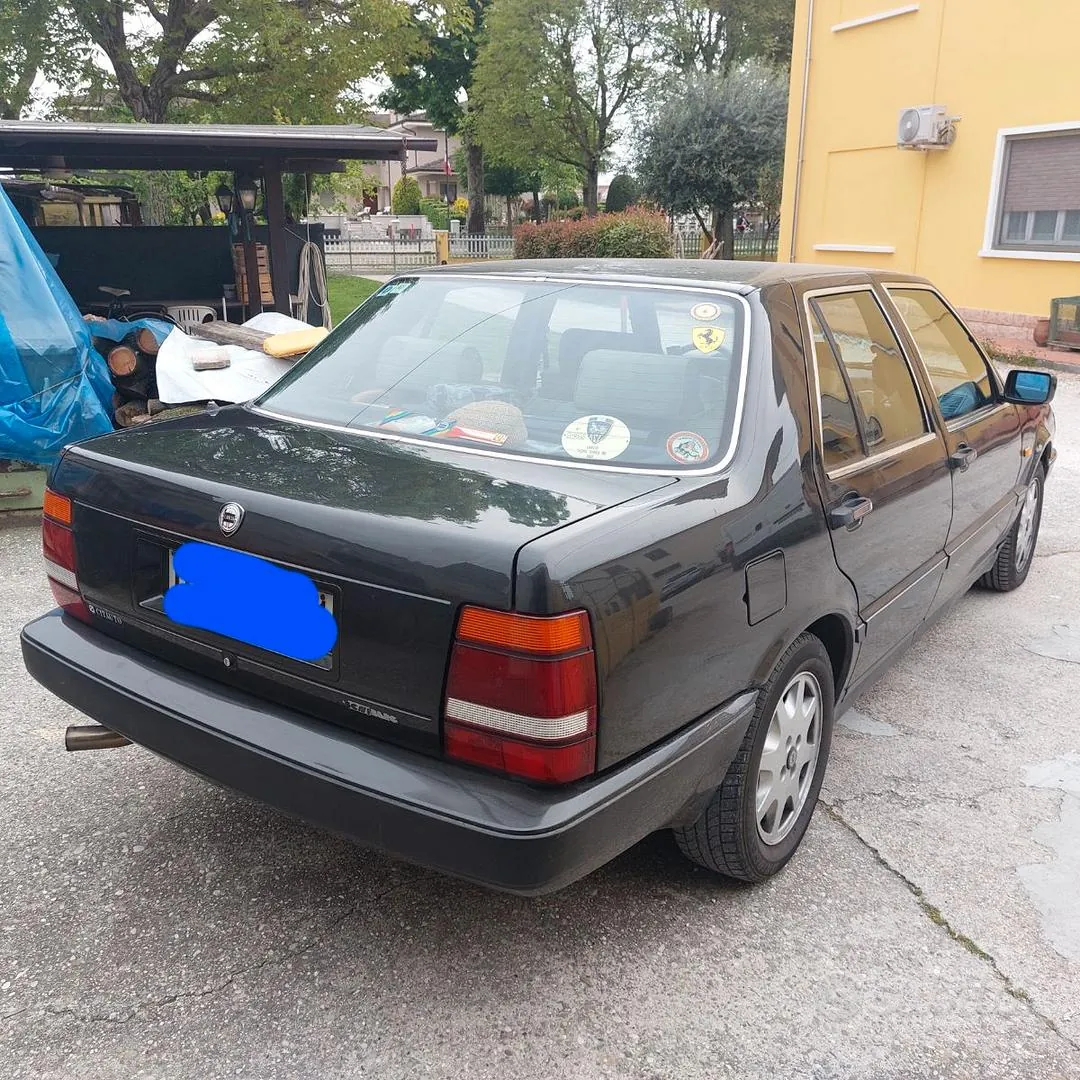 Lancia Thema 1989 photo 2
