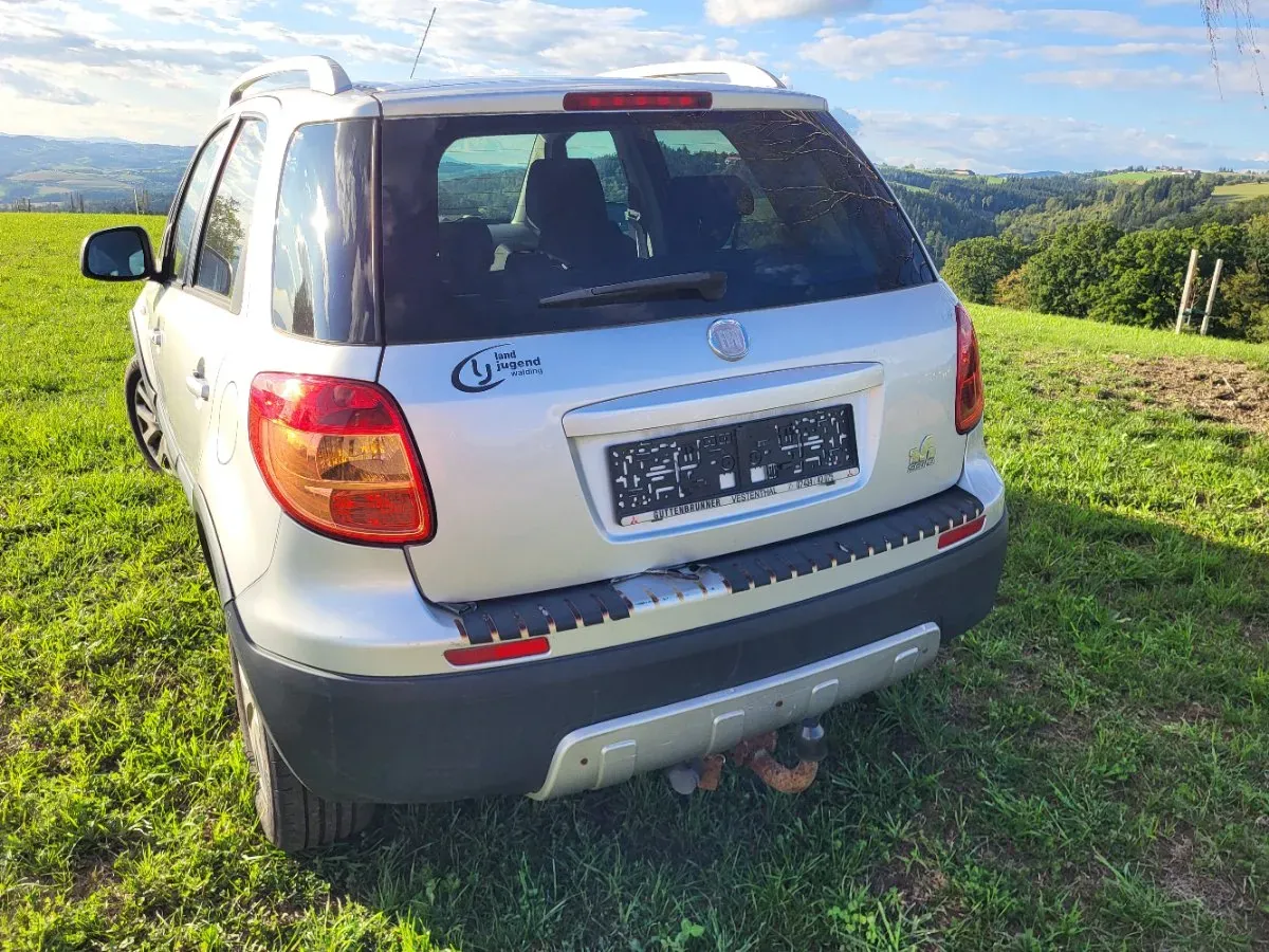 Fiat Sedici 2011 photo 2