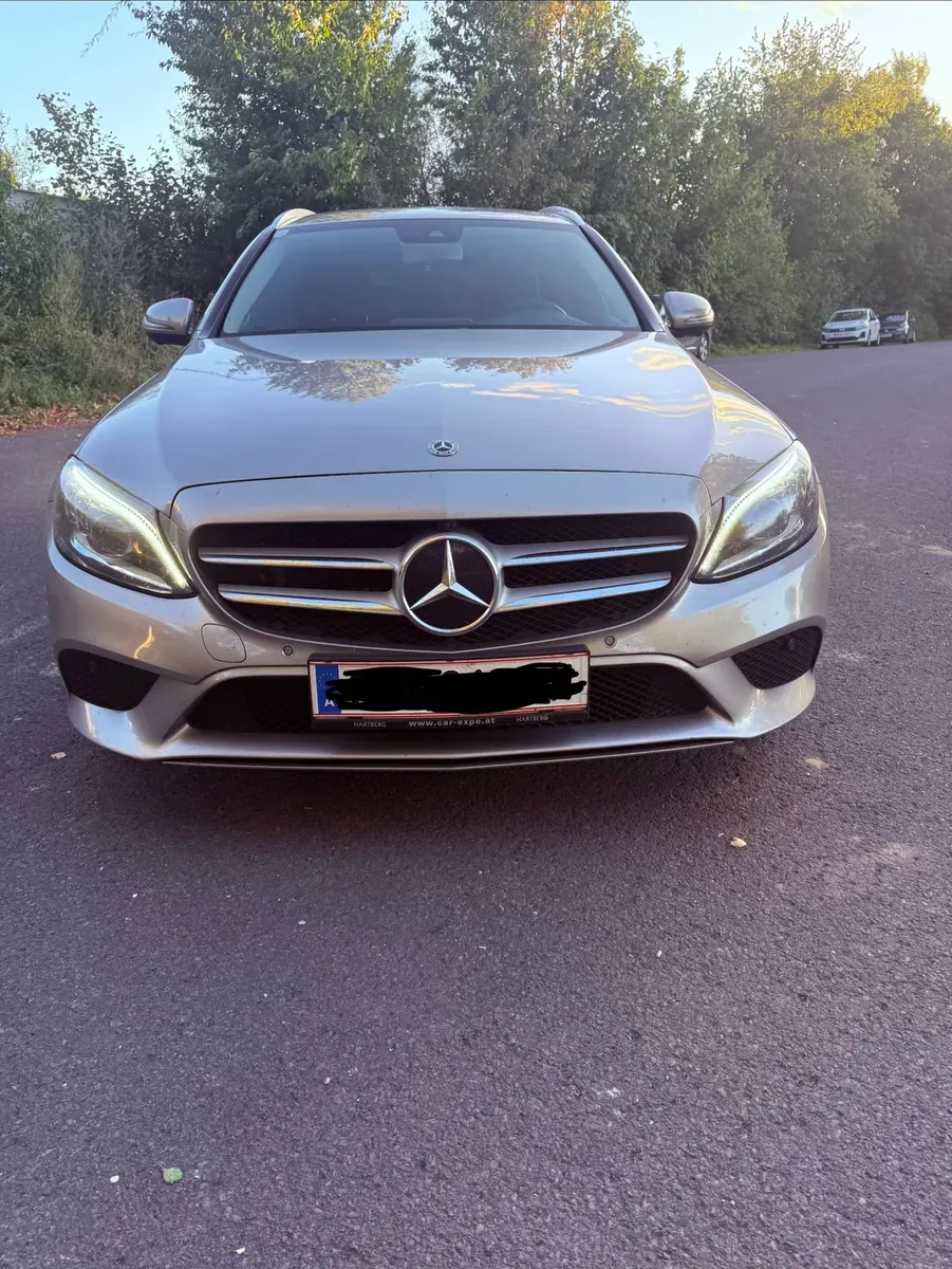 Mercedes-Benz C-Class 2019 photo 3