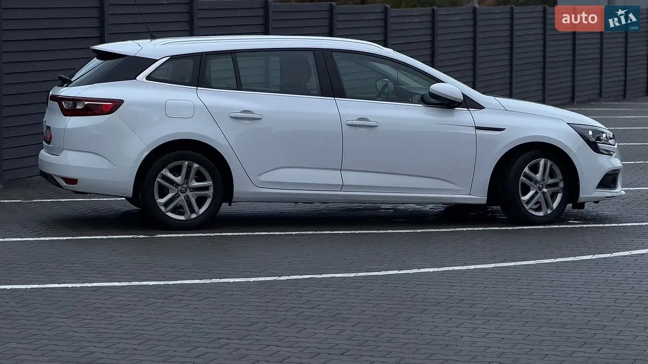 Renault Megane 2019 photo 5