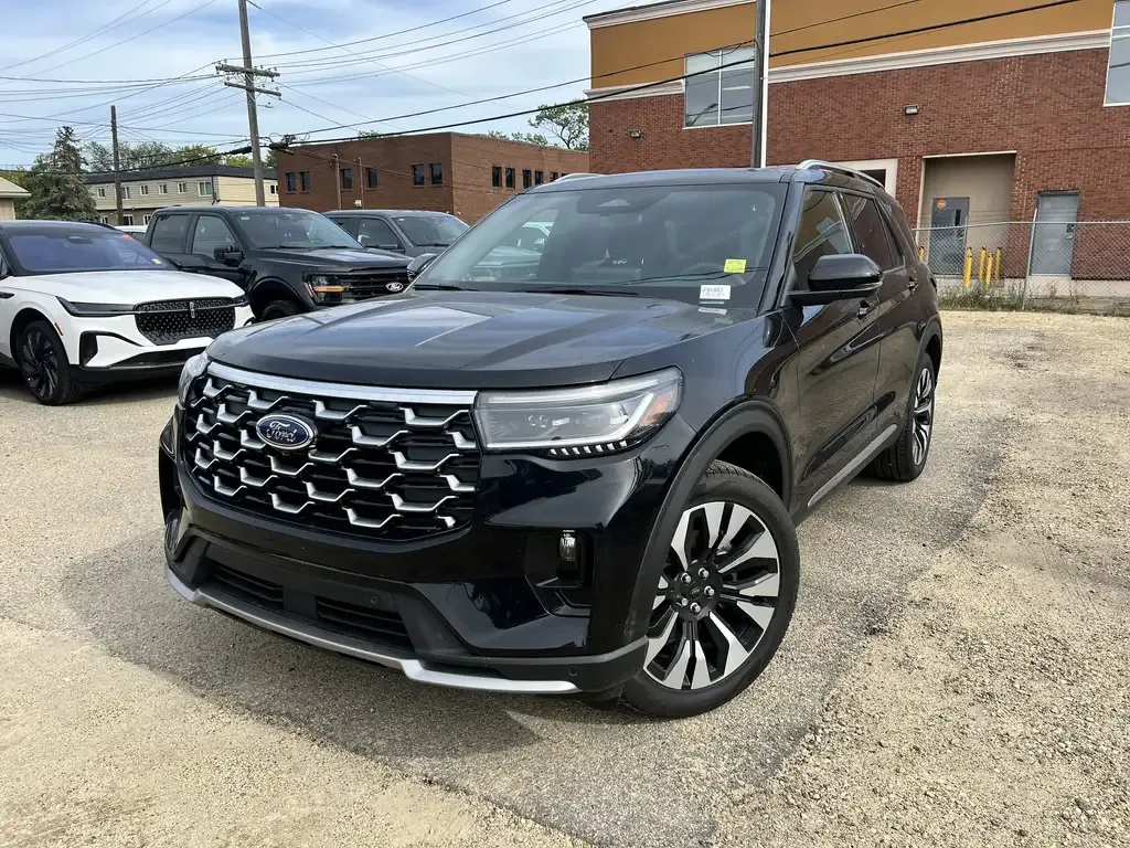 Ford Explorer 2026 photo 2