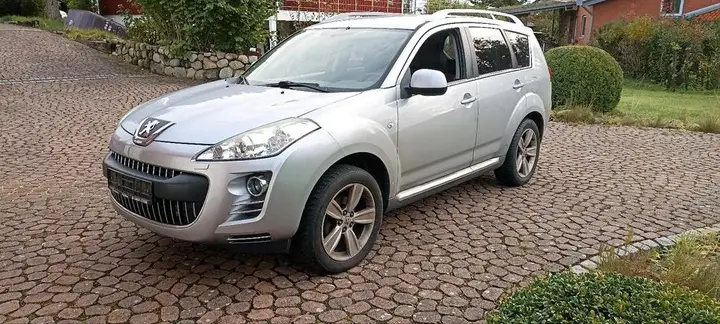 Peugeot 4007