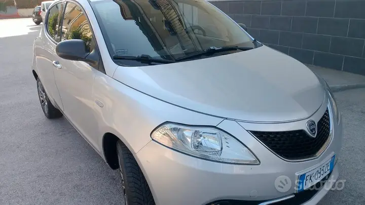 Lancia Ypsilon 2017 photo 3