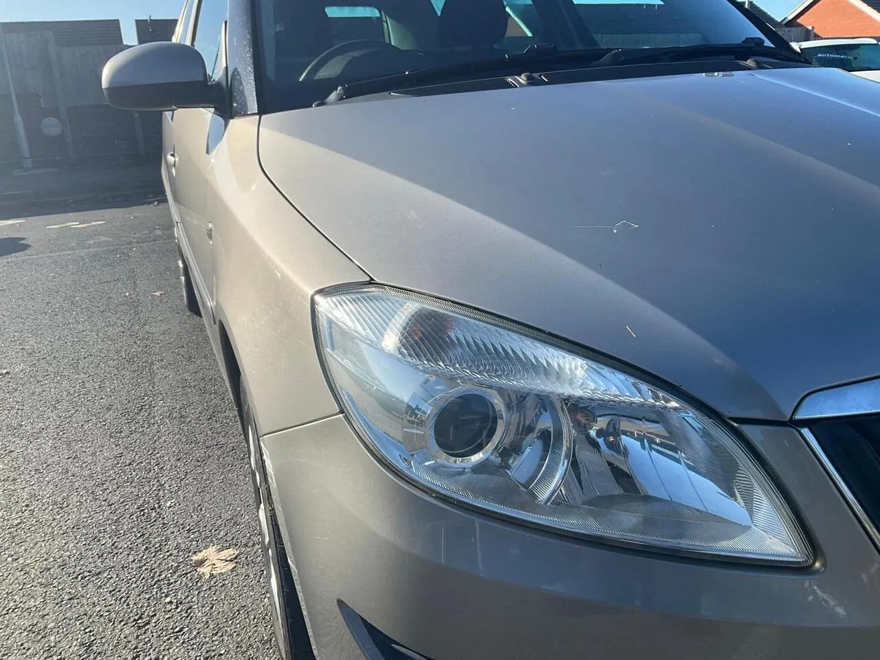 Skoda Roomster 2012 photo 3
