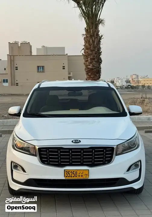 Kia Carnival 2019 photo 2