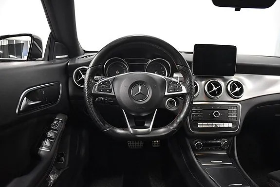 Mercedes-Benz Cla200 D 2017 photo 2