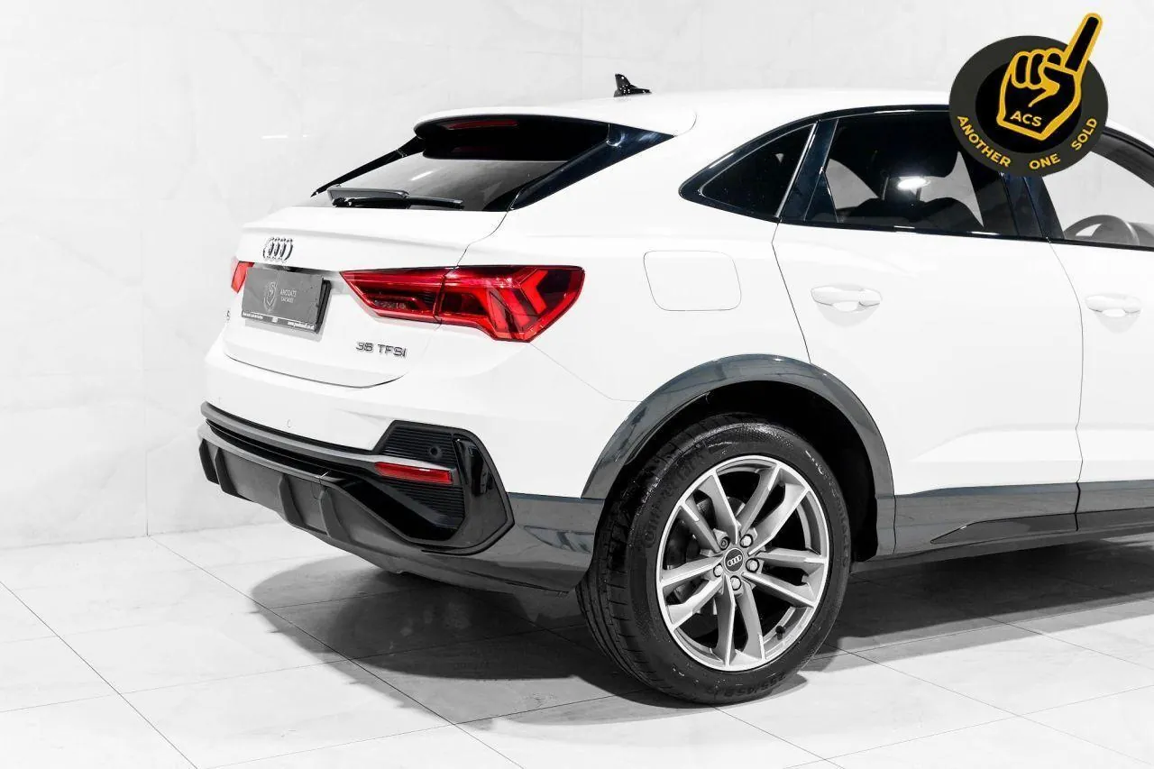 Audi Q3 2021 photo 3