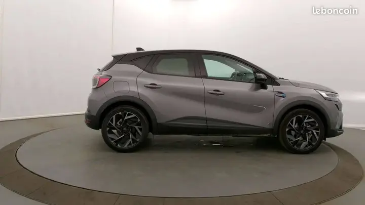 Renault Captur 2026 photo 4