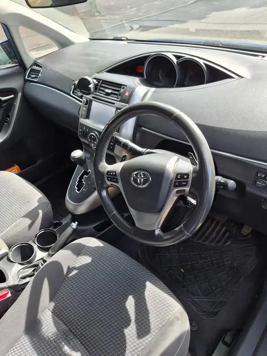 Toyota Verso 2014 photo 4