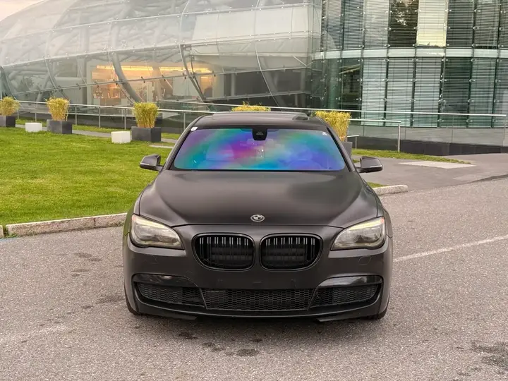 BMW 7 Series 2015 photo 3