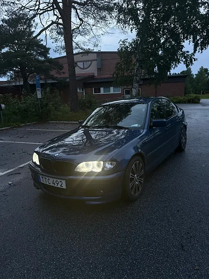 BMW 330I