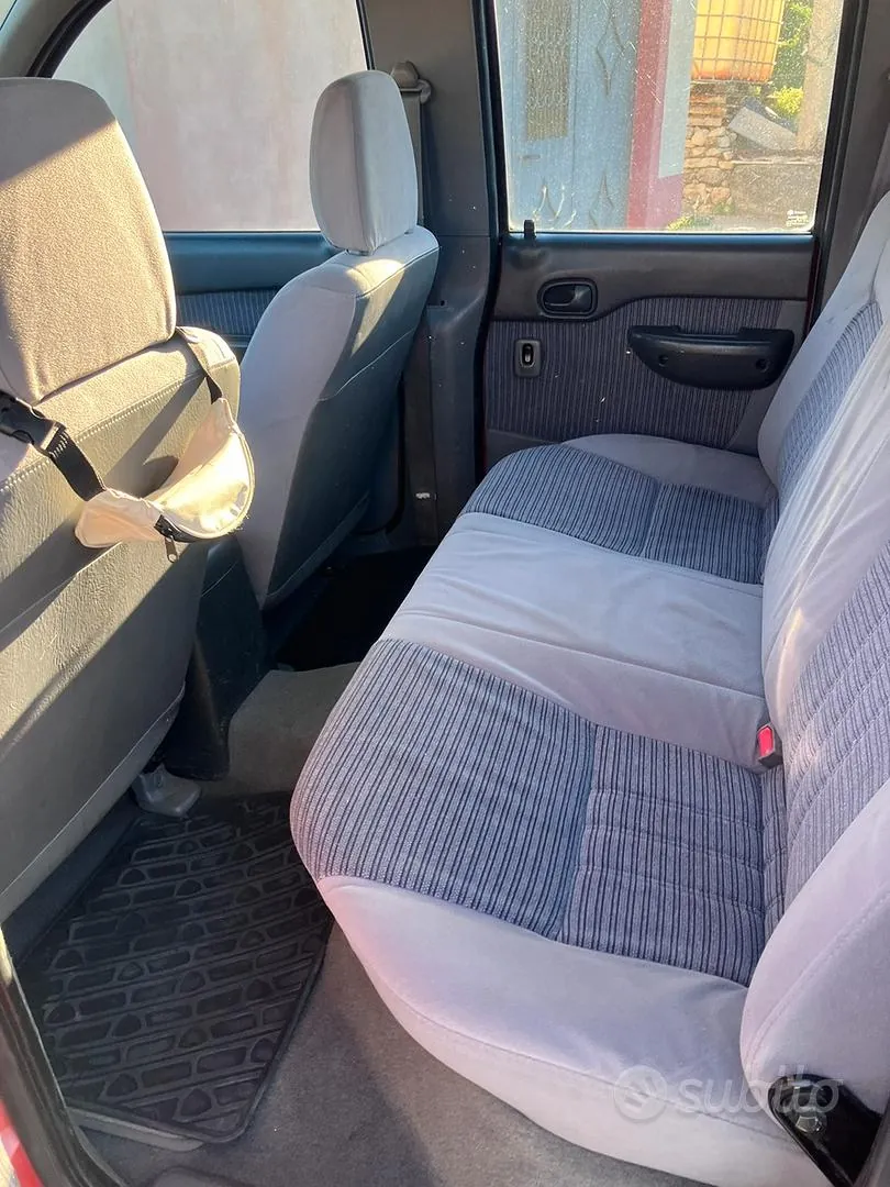 Mazda B2500 2000 photo 5