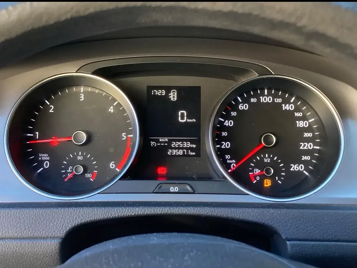 Volkswagen Golf 2015 photo 2