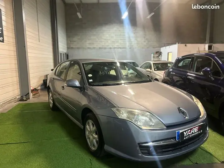 Renault Laguna 2008 photo 3