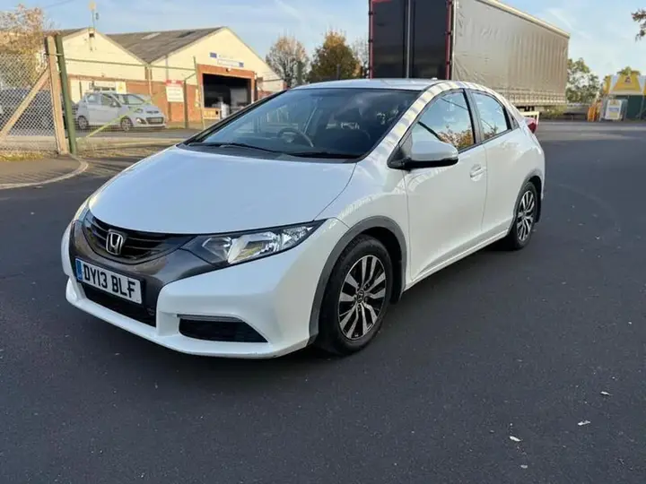 Honda Civic 2013 photo 2