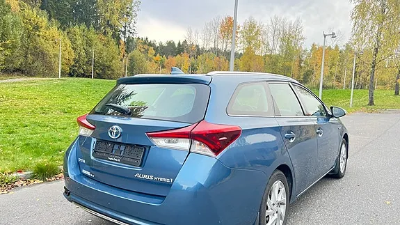 Toyota Auris 2016 photo 4