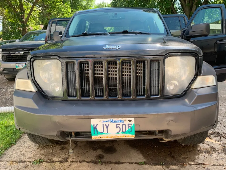 Jeep Liberty 2010 photo 2