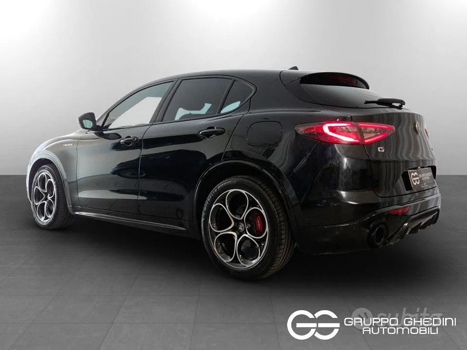 Alfa Romeo Stelvio 2023 photo 3