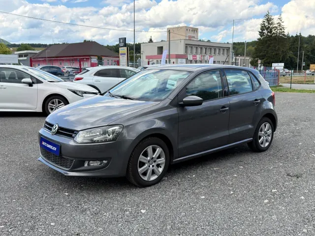 Volkswagen Polo 2012 photo 2