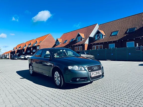 Audi A4 2007 photo 2