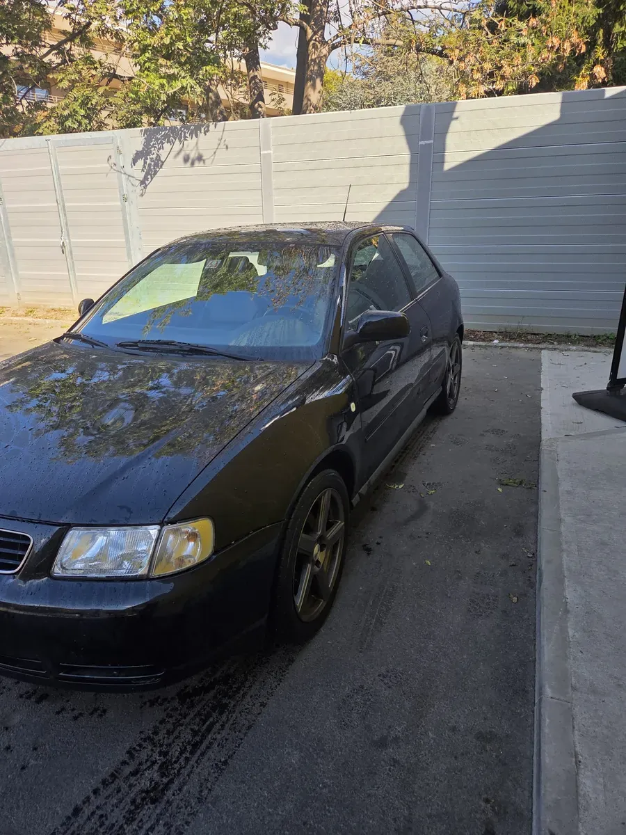 Audi A3 1999 photo 2
