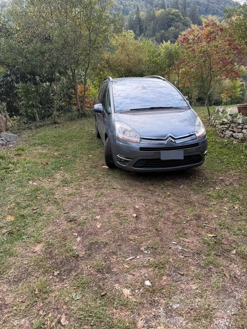 Citroen C4 2009 photo 2