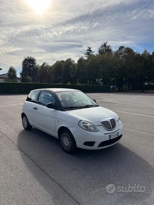 Lancia Ypsilon 2009 photo 4