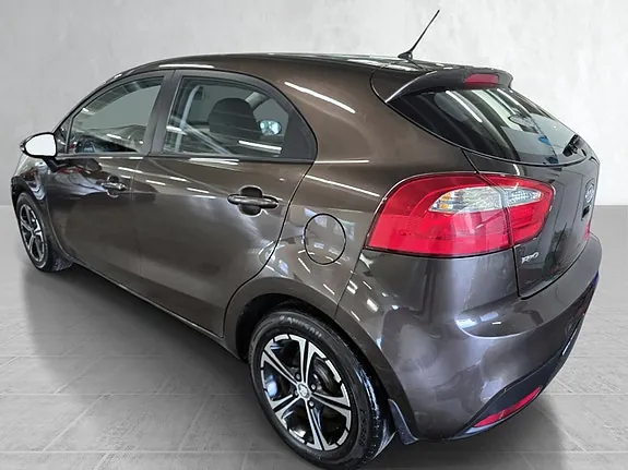 Kia Rio 2012 photo 5
