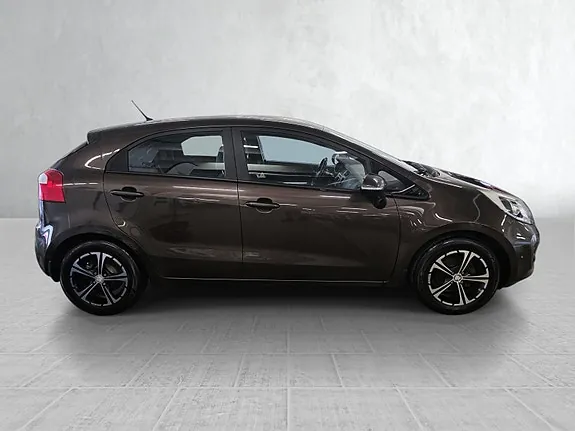 Kia Rio 2012 photo 2