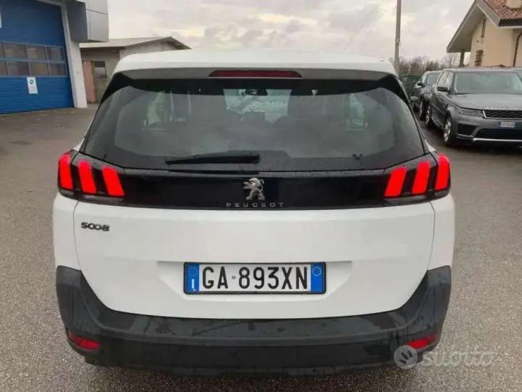 Peugeot 5008 2020 photo 5