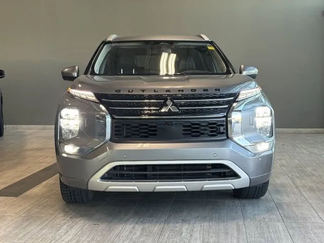 Mitsubishi Outlander 2024 photo 3