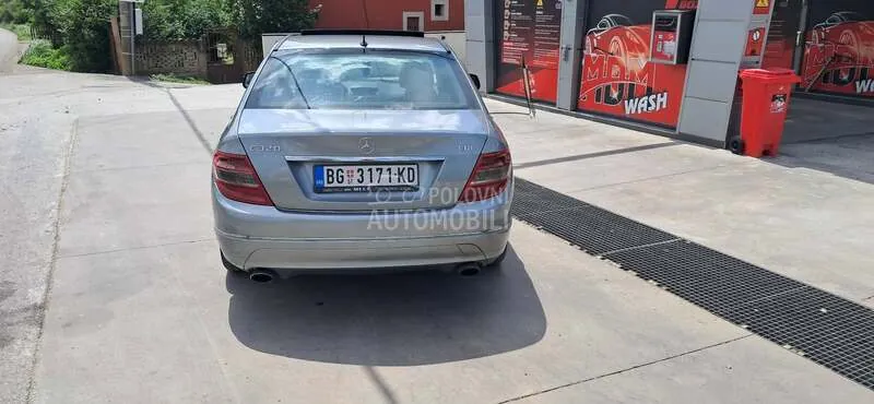 Mercedes-Benz C-Class 2008 photo 4