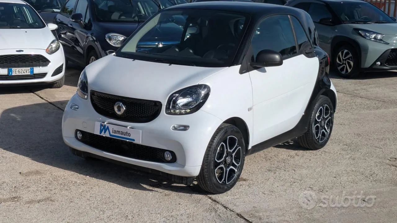 Smart Fortwo 2018 photo 2