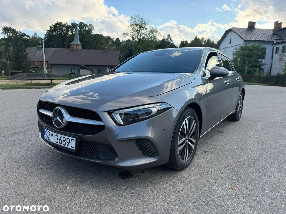Mercedes-Benz A-Class 2020 photo 3